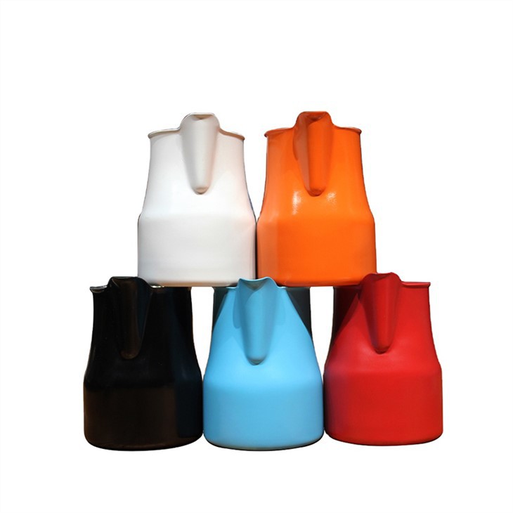 Bình Pitcher đầy màu sắc